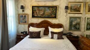 otel v Beyoglu Istanbul, Faik Pasha Apartments, бутик-отель, апартаменты, бронирование, отзывы, дизайн, район Бейоглу, 2025, Стамбул