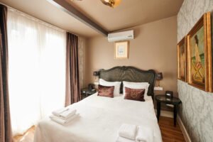 Beyoglu hotels, Faik Pasha Apartments, beyoglu design hotel, beyoglu boutique hotel, istanbul small hotels, beyoglu family hotels, beyoglu small hotels, апарт-отель, семейный отель, дизайн-отель, бутик-отель, долгосрочное проживание, бронирование, отзывы, 2025