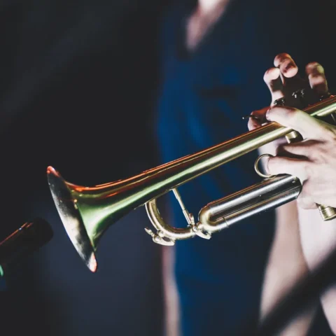 Akbank Jazz Festival 2026 — сцена джазового концерта в Стамбуле